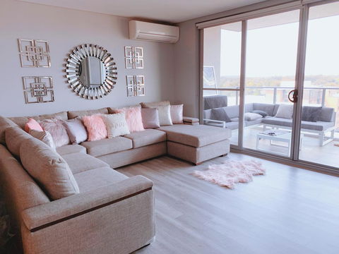 Luxury Apartment With Views - Accommodation Gladstone 1