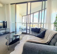Luxury Level 2-bed 2-bath City View Apt in Olympic Park - Accommodation Gladstone