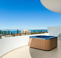 Luxury Ocean Penthouse - Accommodation Gladstone