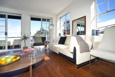 Luxury On Bondi Beach - Accommodation Gladstone 3