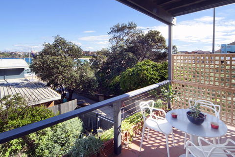 Luxury On Bondi Beach - Accommodation Gladstone 2