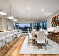 Luxury Tropical Haven - Pacific Avenue Sunshine Beach - Accommodation Gladstone