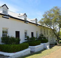 Lythgo's Row Colonial Cottages - Accommodation Gladstone
