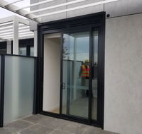 M city self contained Apartment - Accommodation Gladstone