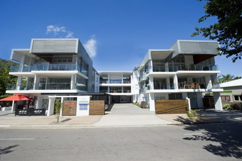Maggies Beachfront Apt. 11 - Accommodation Gladstone 0