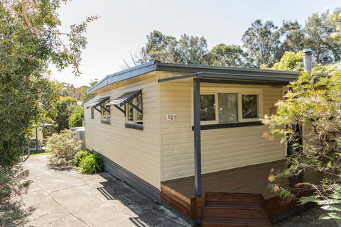 Malibu Drive 127 Bawley Point - Accommodation Gladstone 1