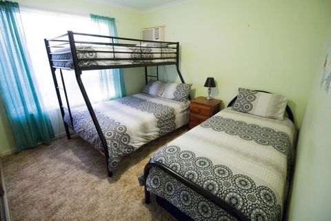 Manilla Cottage - Manilla NSW - Accommodation Gladstone 2