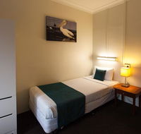 Manly Hotel - Accommodation Gladstone
