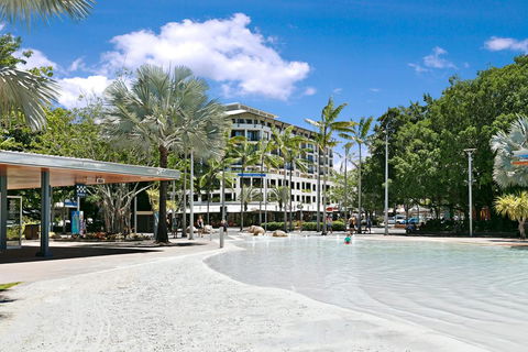 Mantra Esplanade - Accommodation Gladstone 2