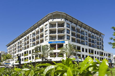 Mantra Esplanade - Accommodation Gladstone 1