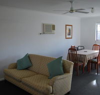 Maple Tree Cottage - Accommodation Gladstone