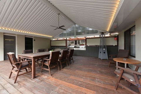 Marbles On Lovedale - Accommodation Gladstone 2