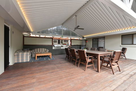 Marbles On Lovedale - Accommodation Gladstone 3