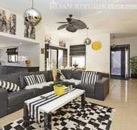 Marilyns Place Private  Spacious  Central - Accommodation Gladstone