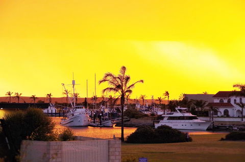 Marina Park View - Accommodation Gladstone 0