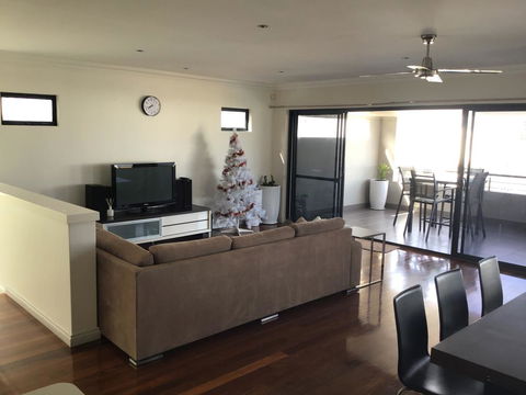 Marina Precinct - Accommodation Gladstone 1