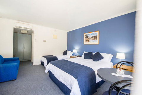 MAS Country Riverboat Lodge Motor Inn - Accommodation Gladstone 3