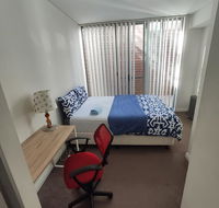 Mascot Clean Bedroom - Accommodation Gladstone
