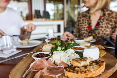 Mason Winery - Accommodation Gladstone 3