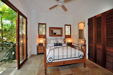 Mediterranean - Accommodation Gladstone 3
