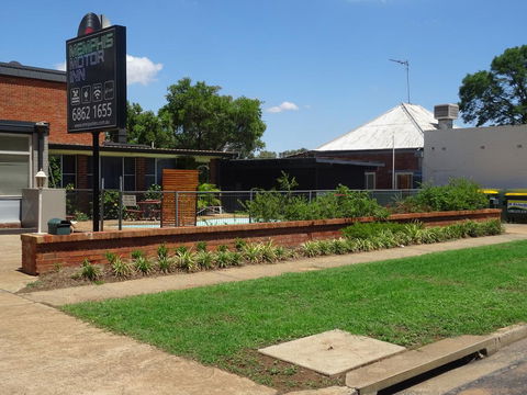Memphis Motor Inn - Accommodation Gladstone 1