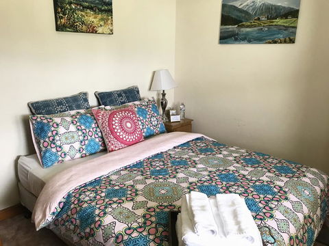 Meraki House - Accommodation Gladstone 3