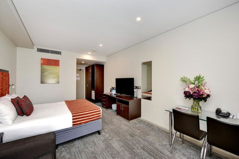 Mercure Centro Port Macquarie - Accommodation Gladstone 2
