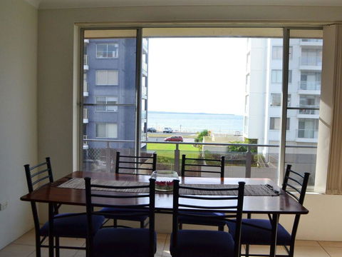 Miami Court 5 - Accommodation Gladstone 0