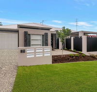 Michael's place Brand new unit close to Uni  CBD - Accommodation Gladstone