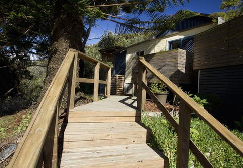 Mick's Beach Cottage - Seal Rocks Beachfront - Accommodation Gladstone 0