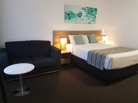 Mid City Motor Inn Singleton - Accommodation Gladstone 0