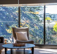 Midnight Apartments Accommodate Canberra - Accommodation Gladstone