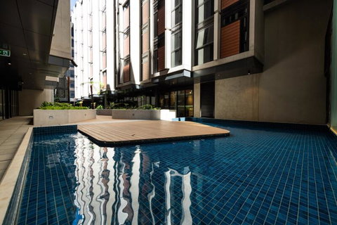Midnight Apartments Accommodate Canberra - Accommodation Gladstone 3