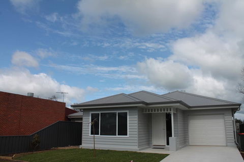 Milawa Vineyard Views - Guesthouse 2 - Accommodation Gladstone 3