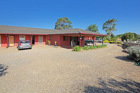 Milton Village Motel - Accommodation Gladstone 2