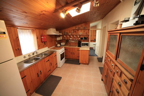 Miss Mabel Cottage - Accommodation Gladstone 0