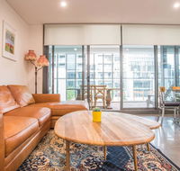 Modern 1bed1study Apt near Station  MQ Centre - Accommodation Gladstone