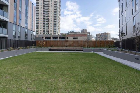 Modern Apartment In Darling Harbour - Accommodation Gladstone 2
