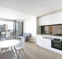 Modern Apartment in Darling Harbour - Accommodation Gladstone