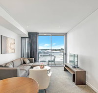 Modern Studio Apartment in Chatswood - Accommodation Gladstone