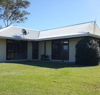 Molly Morgan Vineyard - Accommodation Gladstone