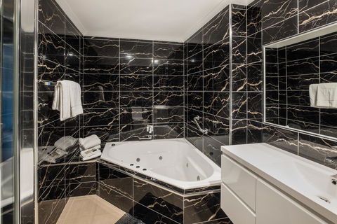 Mollymook Shores Motel And Conference Centre - Accommodation Gladstone 2