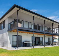 Moments on the Water - Accommodation Gladstone