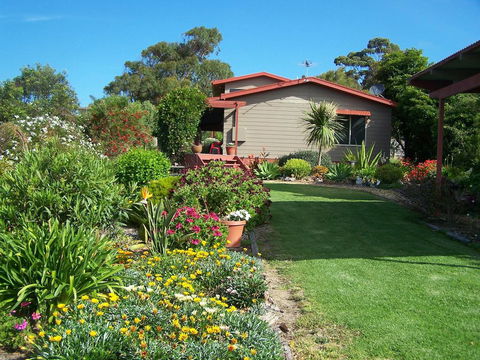 Monaro Cottage - Accommodation Gladstone 0