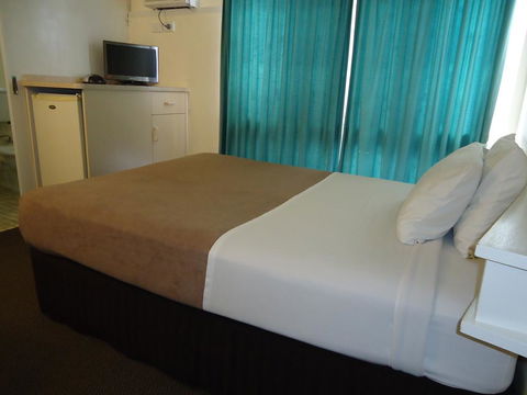 Moondarra Motel - Accommodation Gladstone 2