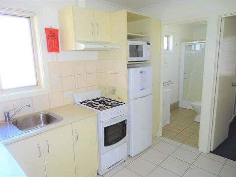 Moonta Bay Cabins - Accommodation Gladstone 3