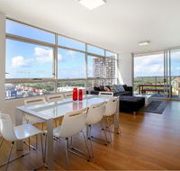 Moore to See - Modern and Spacious 3BR Zetland Apartment with Views over Moore Park - Accommodation Gladstone