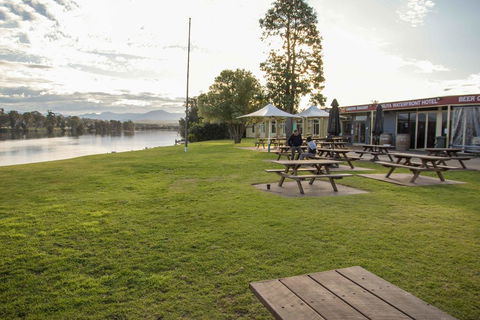 Moruya Waterfront Hotel Motel - Accommodation Gladstone 0