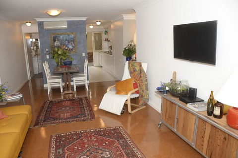 Mossman On The Hill - Accommodation Gladstone 1