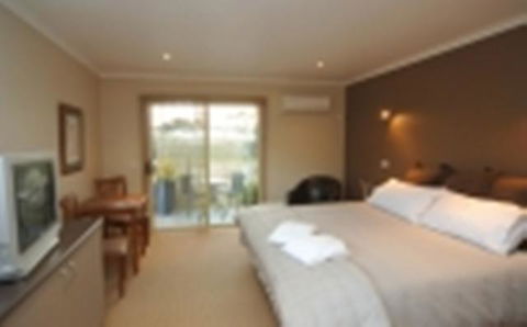 Motel Strahan - Accommodation Gladstone 1